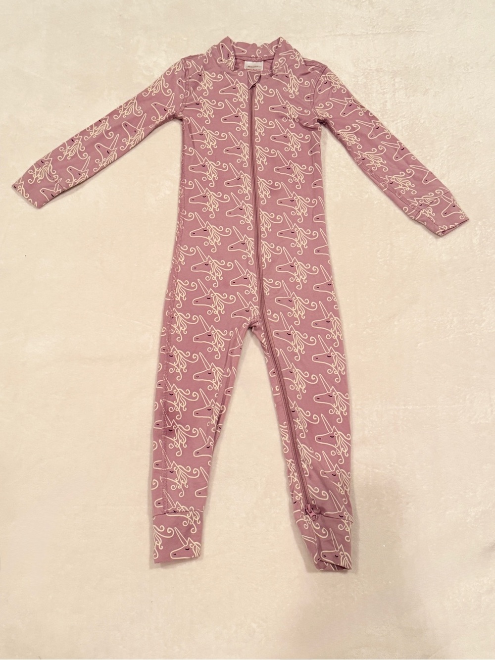 3T Long Sleeve One-Piece Pajama Dusty Pink with White unicorns Hanna Andersson